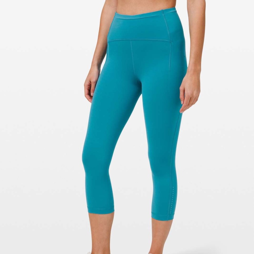 Lululemon Swift Speed High-Rise Crop 21”, Hawaiian Blue, Size 0